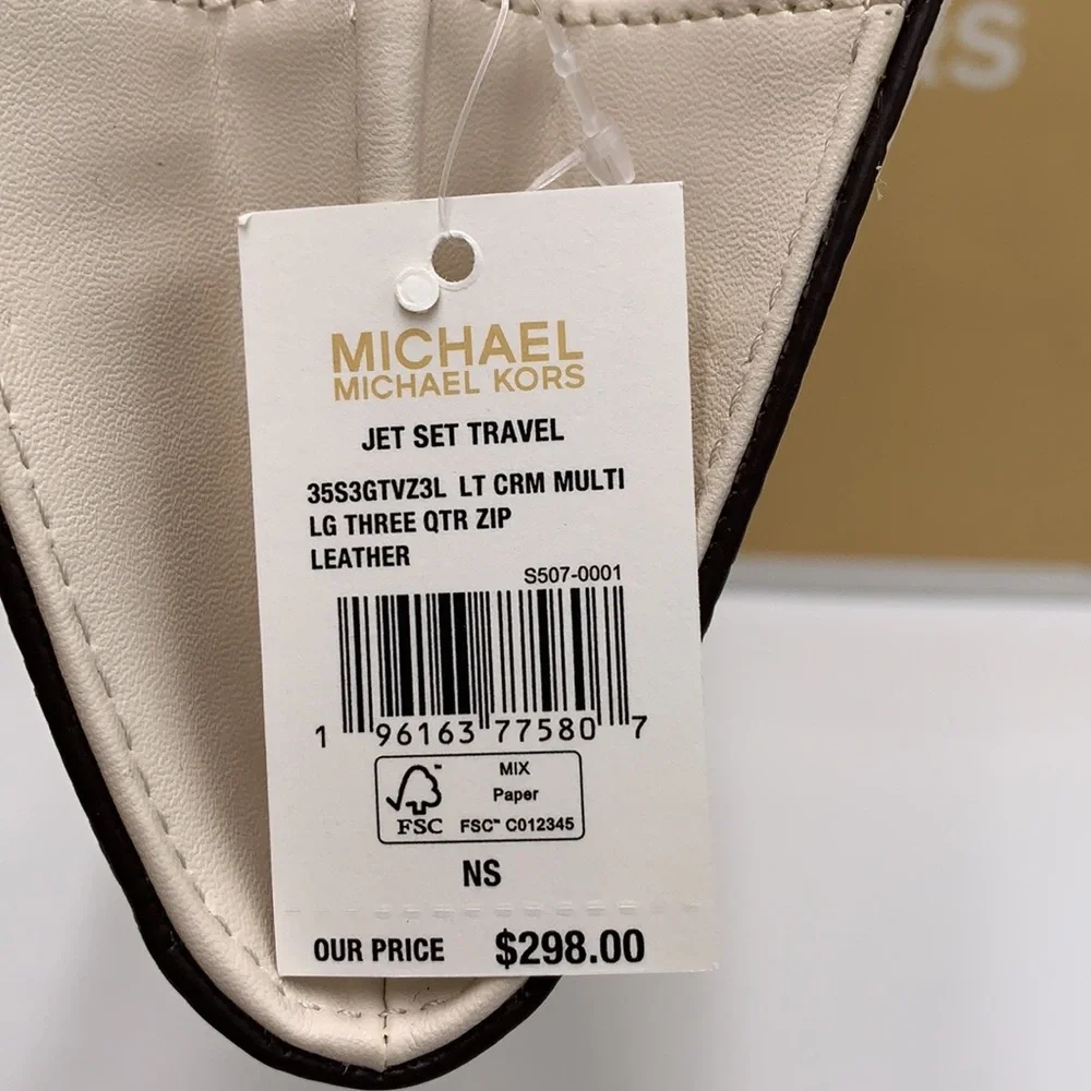 MICHAEL KORS JET SET TRAVEL LARGE THREE QUARTER ZIP WALLET LIGHT CREAM MULTI